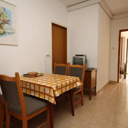 Apartmán With A Swimming Pool Tucepi, Makarska - 6817